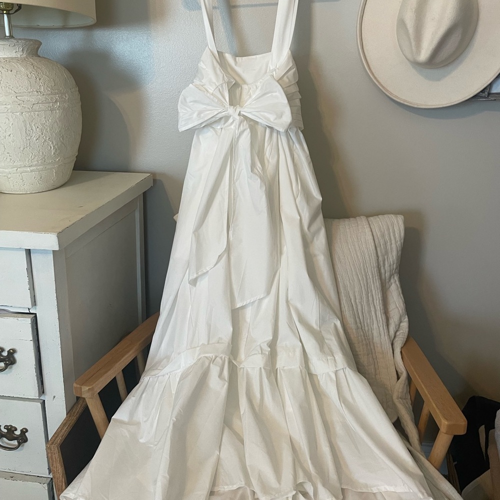 Midi white dress